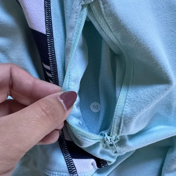 Lululemon zip up - Picture 5 of 5